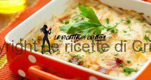 filetti di pesce persico gratinati con patate, cipolle e salvia