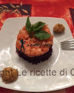 RISO VENERE IN TARTARE DI SALMONE CON ZABAIONE SALATO ALLA NOCCIOLA