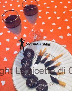 Salame di cioccolato con panna cotta all'anice e cioccolato e scorzette d'arancia al cioccolato