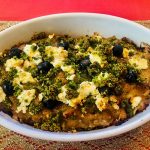 Filetti di sogliola alla siciliana con acciughe, cipollata, ricotta e olive nere