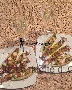 Spiedini di pesce al forno con barchette d'indivia