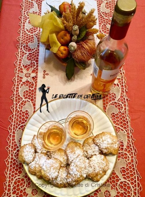 Ricetta dei pasticcini morbidi alle mele, arance e cocco Ricetta dei pasticcini morbidi alle mele, arance e cocco