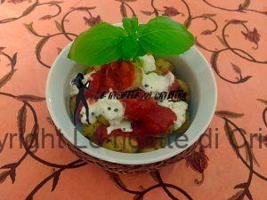 Polpettine di pesce persico e porri con crema di pomodoro e stracciatella
