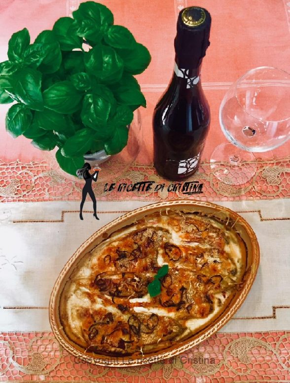 Ricetta delle lasagne di cicoria belga con speck e crema di scalogno Ricetta delle lasagne di cicoria belga con speck e crema di scalogno