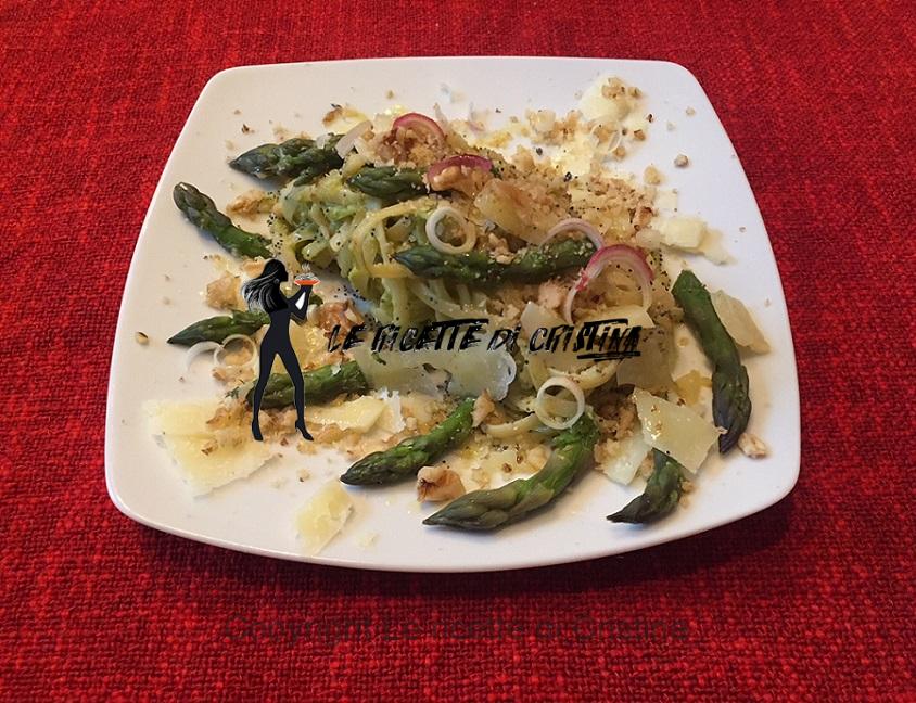 Linguine alla crema di asparagi con cipollotto, noci e canestrato