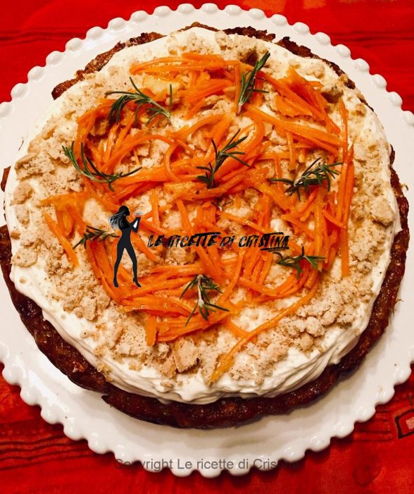 Ricetta della torta rustica di carote e mele con formaggio di capra e profumo di rosmarino