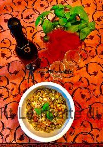 Couscous con ceci, gamberi e pesto di funghi freschi