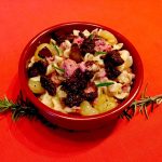 Pasta e patate con ragù di cotechino e tartufo nero