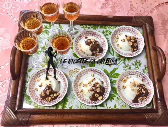 Ricetta del biancomangiare alla mandorla Ricetta del biancomangiare alla mandorla