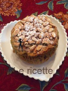Panettone vegano mandorlato con noci, semi, arancia e mais