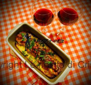 Arrosto di patate e scamorza con chili ai peperoni e besciamella alla curcuma